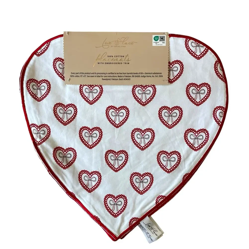 Reversible Heart Shaped Bow Valentine Placemats 15in Cotton Set of 4 XO Love NEW